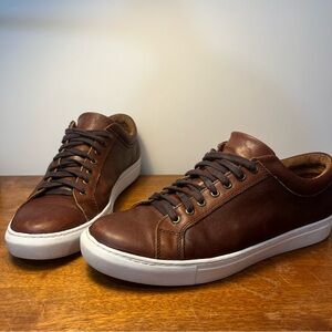 100% leather Guido Low Top Sneakers Men’s Size 44 (US 10–10.5) retail $270